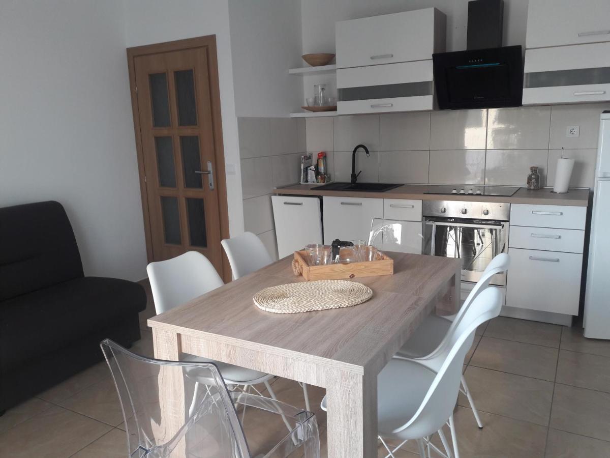 Apartment Tea Primošten Eksteriør bilde