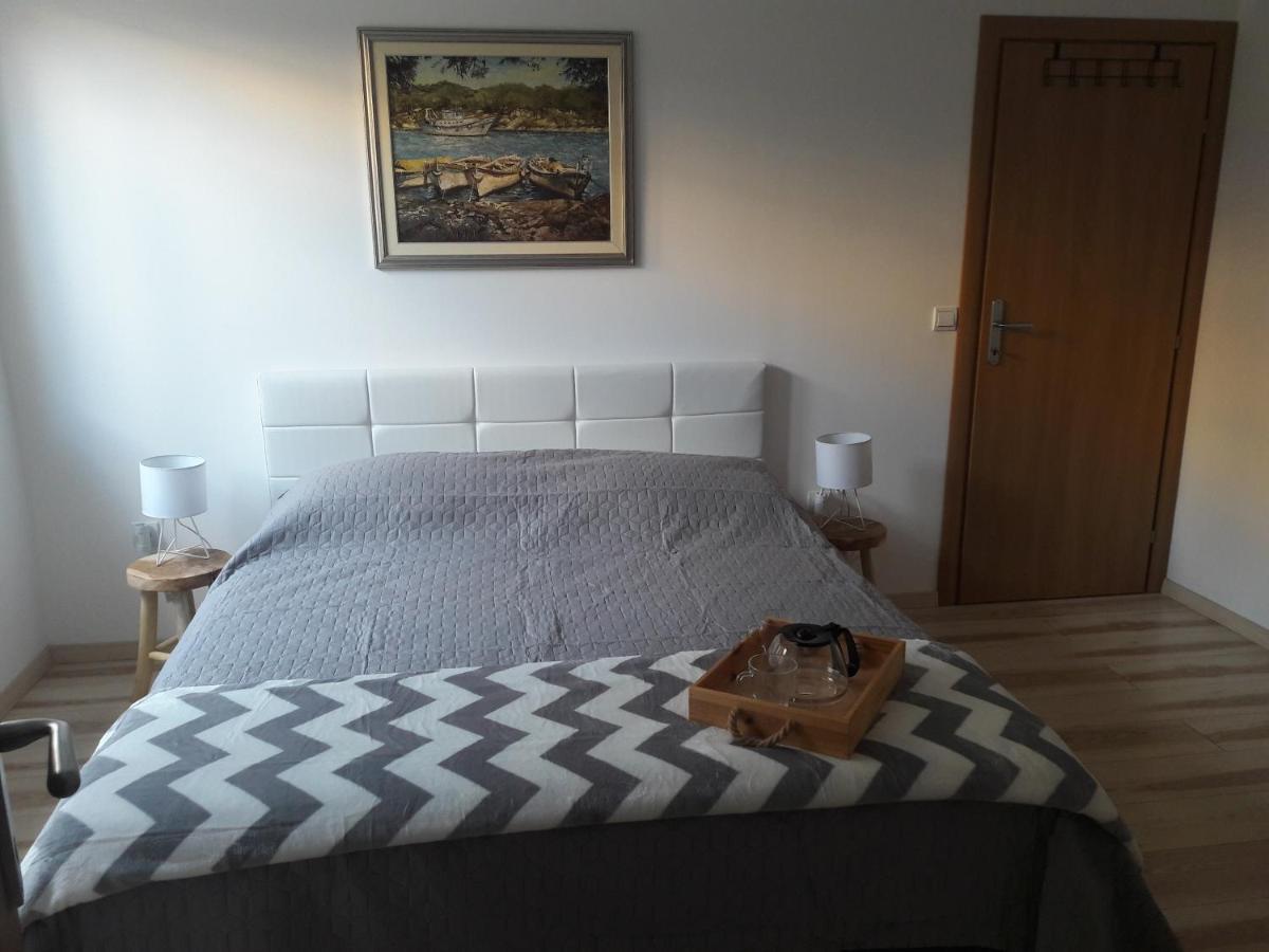 Apartment Tea Primošten Eksteriør bilde