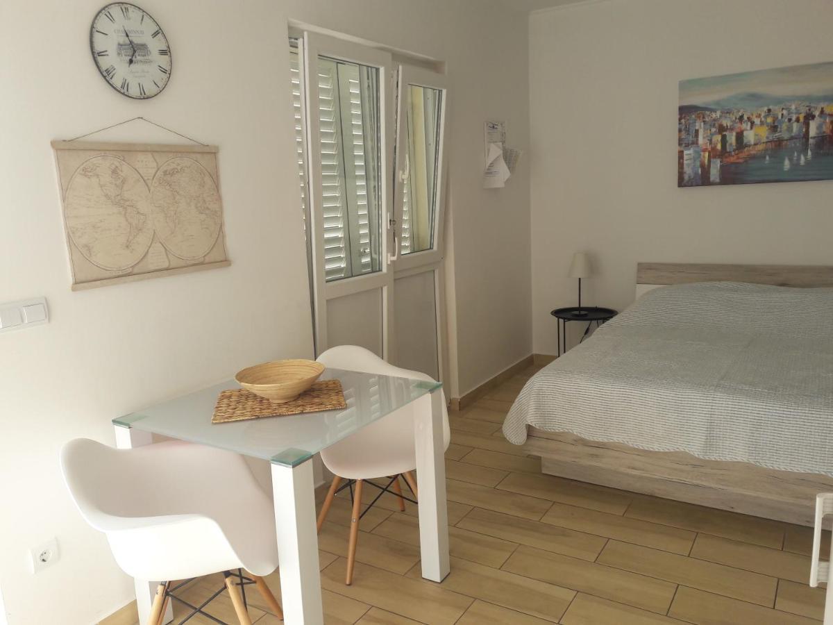 Apartment Tea Primošten Eksteriør bilde