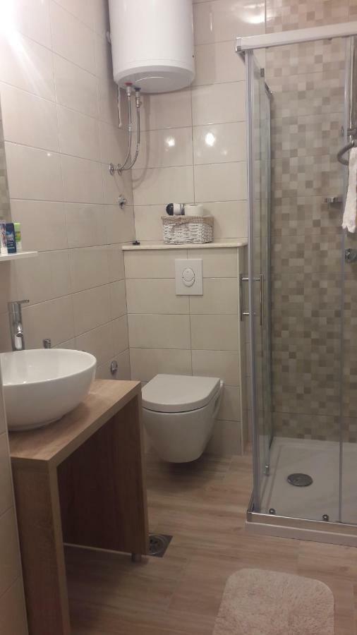 Apartment Tea Primošten Eksteriør bilde