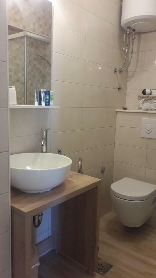 Apartment Tea Primošten Eksteriør bilde